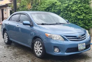 Toyota Corolla 2012 Blue