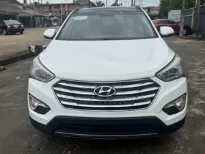 Hyundai Santa Fe Limited 4dr SUV (3.3L 6cyl 6A) 2015 White