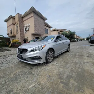 Hyundai Sonata Sport Sedan FWD (2.4L 4cyl 6A) 2017 Silver