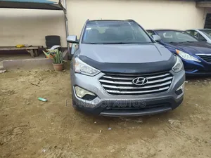 Hyundai Santa Fe Limited w/Saddle Interior 4dr SUV AWD (3.3L 6cyl 6A)