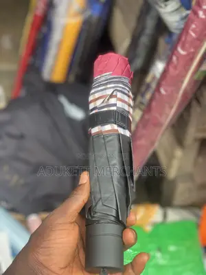 Portable 3-Fold Checkered Umbrella