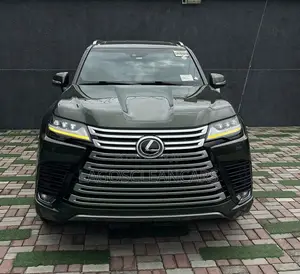 Lexus LX 600 2022 Green