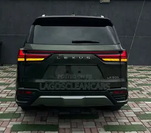 Lexus LX 600 2022 Green