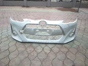 Toyota Aqua/Prius 2014 - 2017 Front Bumper. Tokunbo.