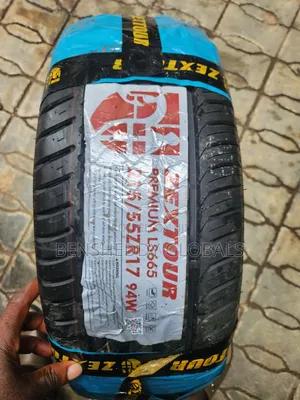 215/55r17 Zextour
