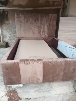 4 and Half Bedframe