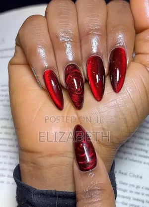 Nail Tech in Lagos