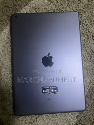 Apple iPad 10.2 (2021) 64 GB Gray