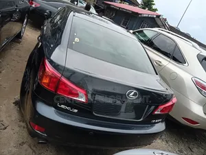 Lexus IS 2010 Blue