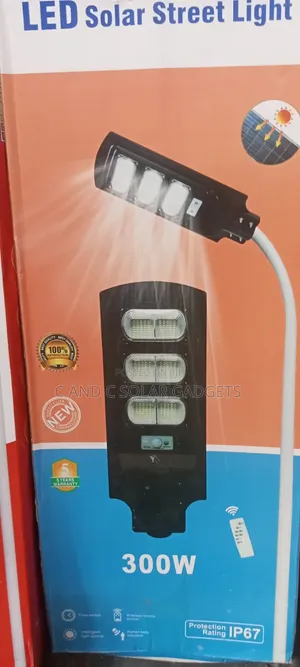 Led Solar Street Light 300 Wats 3 Eyes