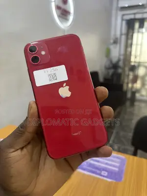 Apple iPhone 11 256 GB Red