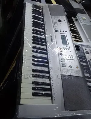 Confirm Standard Quality PSR E313 UK Used Keyboard