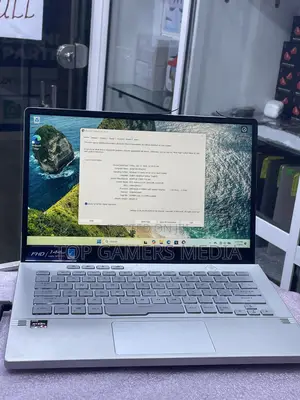 Laptop Asus ROG Zephyrus G14 16GB AMD Ryzen 9 SSD 1T