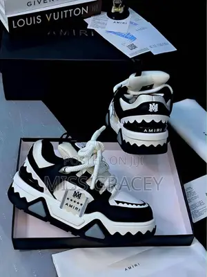 Sneakers Available in Size 42-46