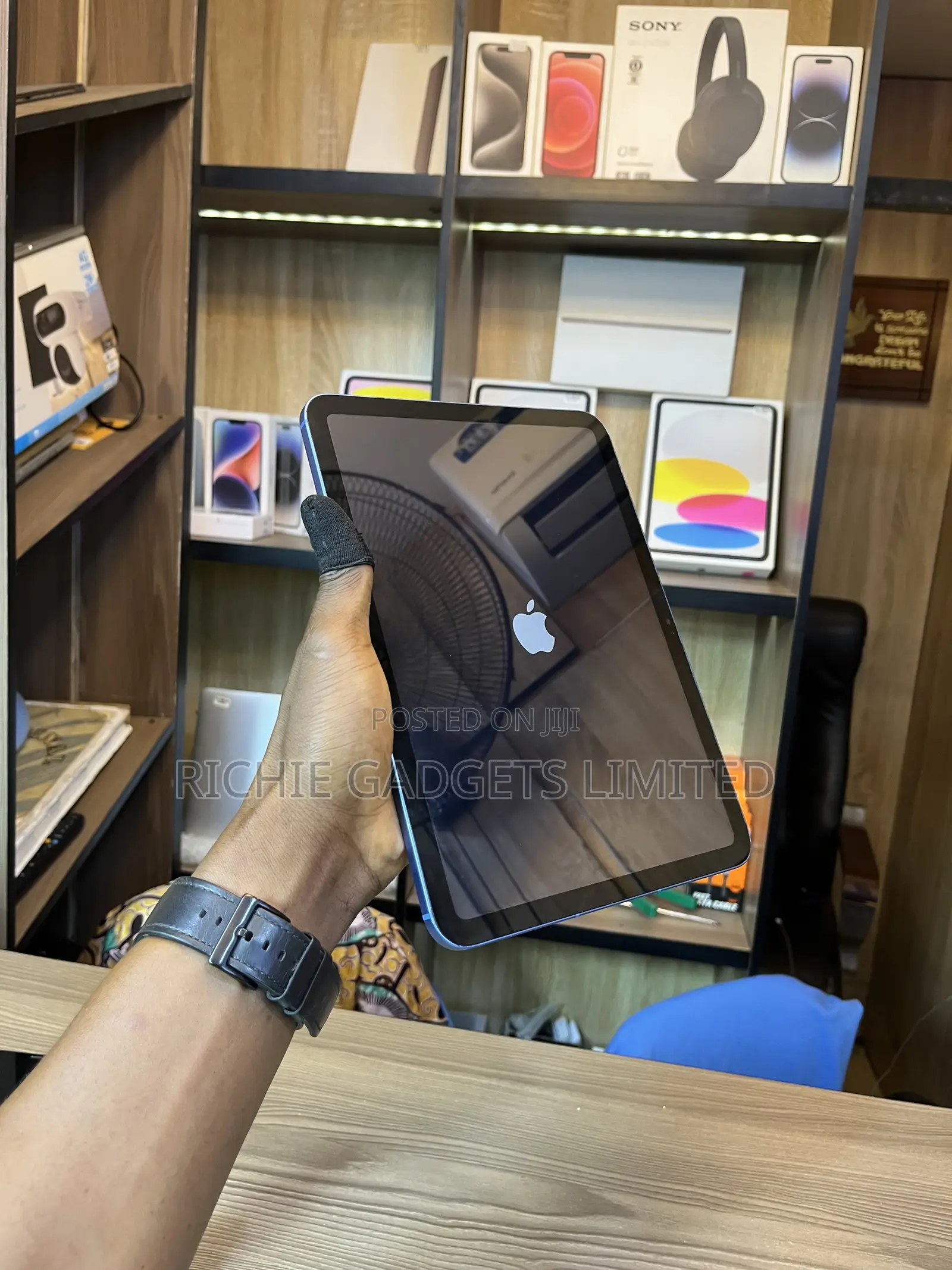 Apple iPad (2025) 128 GB Blue