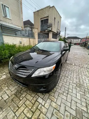 Toyota Camry LE 4dr Sedan (2.5L 4cyl 6A) 2011 Black