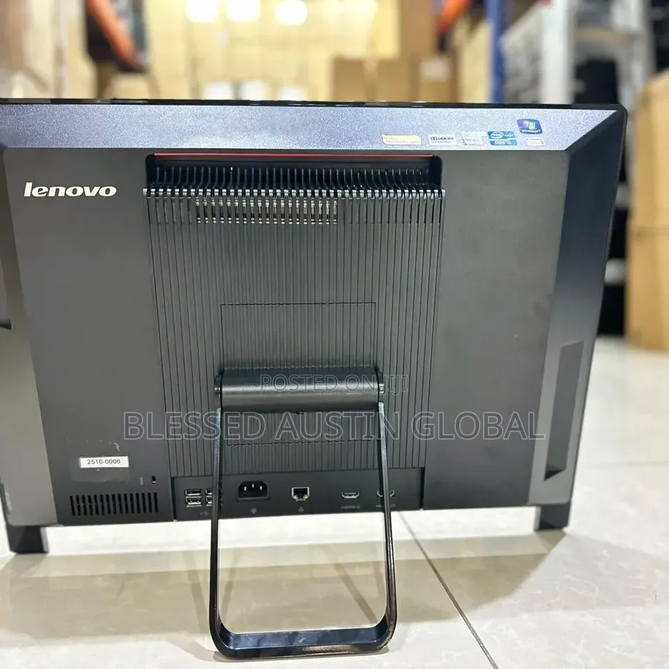 Desktop Computer Lenovo 4GB Intel Core i5 HDD 500GB