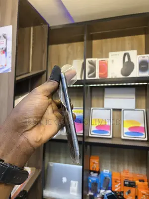 Apple iPhone 11 64 GB Black
