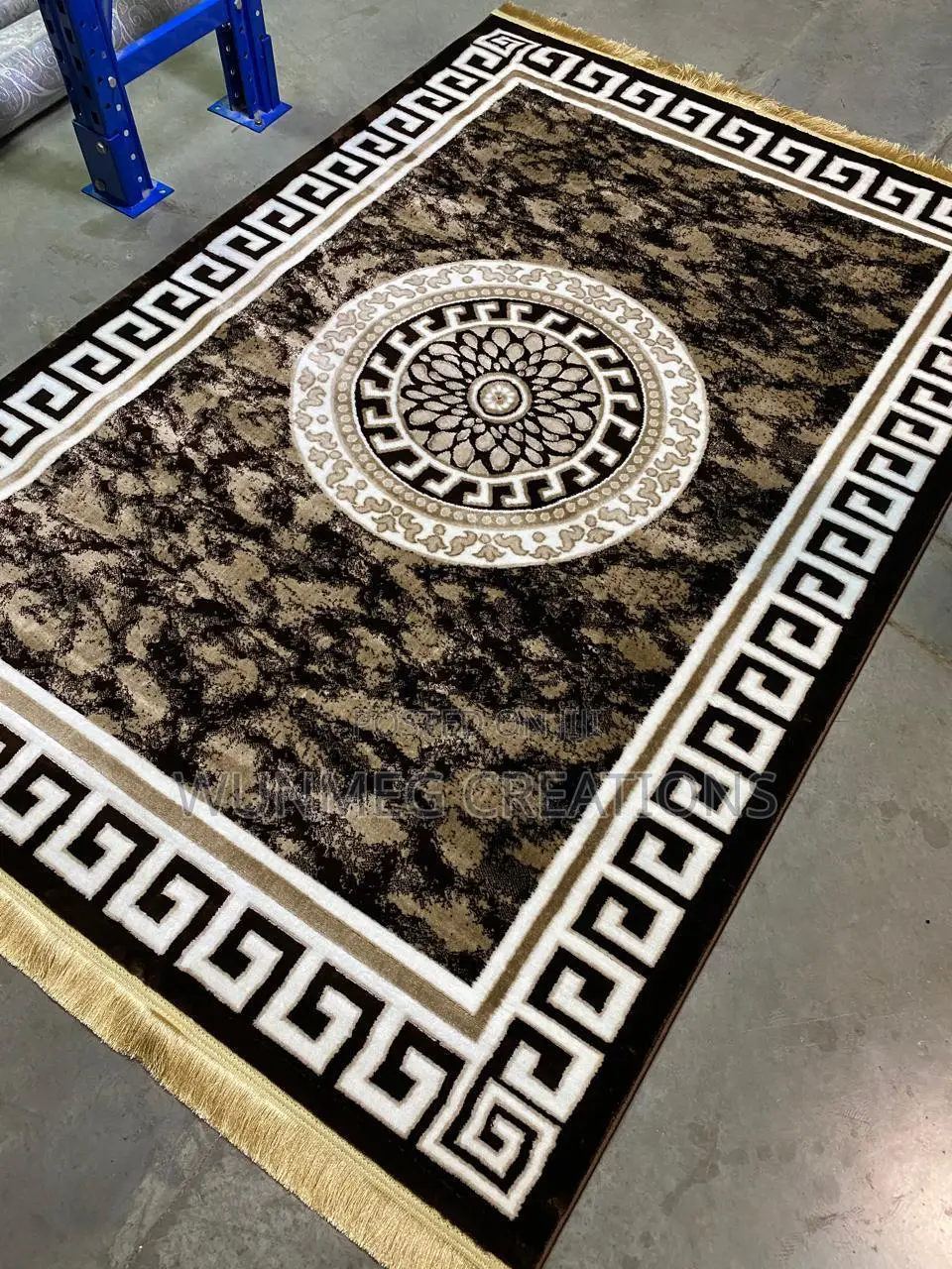 Center Rugs