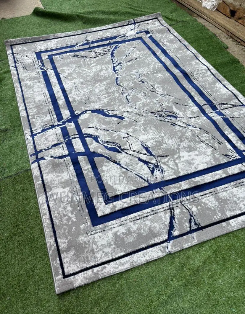 Center Rugs