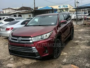 Toyota Highlander Limited 2019 Red