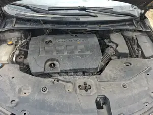 Toyota Avensis 2010 Gray