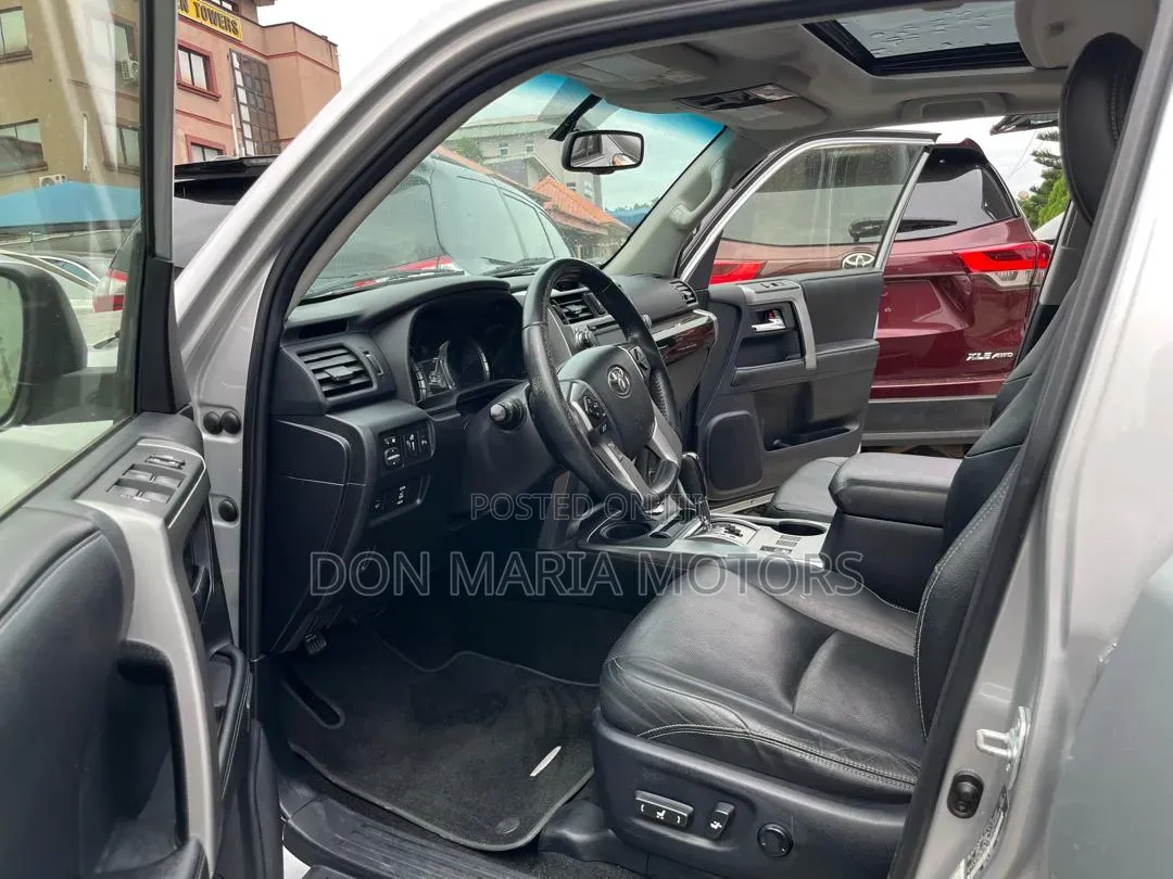 Toyota 4-Runner 2015 Silver