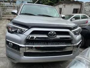 Toyota 4-Runner 2015 Silver