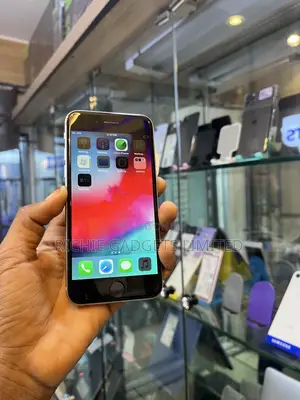 Apple iPhone 6 64 GB Silver