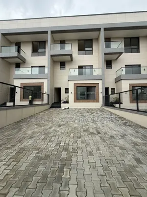 6bdrm Townhouse/Terrace in Katampe Extension for sale