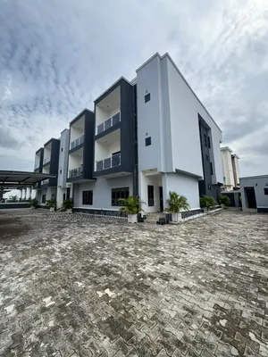 5bdrm Townhouse/Terrace in Jahi for sale
