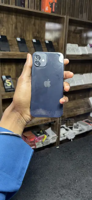 Apple iPhone 12 64 GB Black