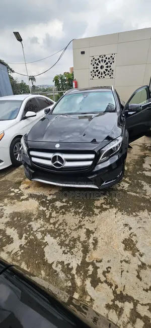 Mercedes-Benz GLA 250 2015 Black