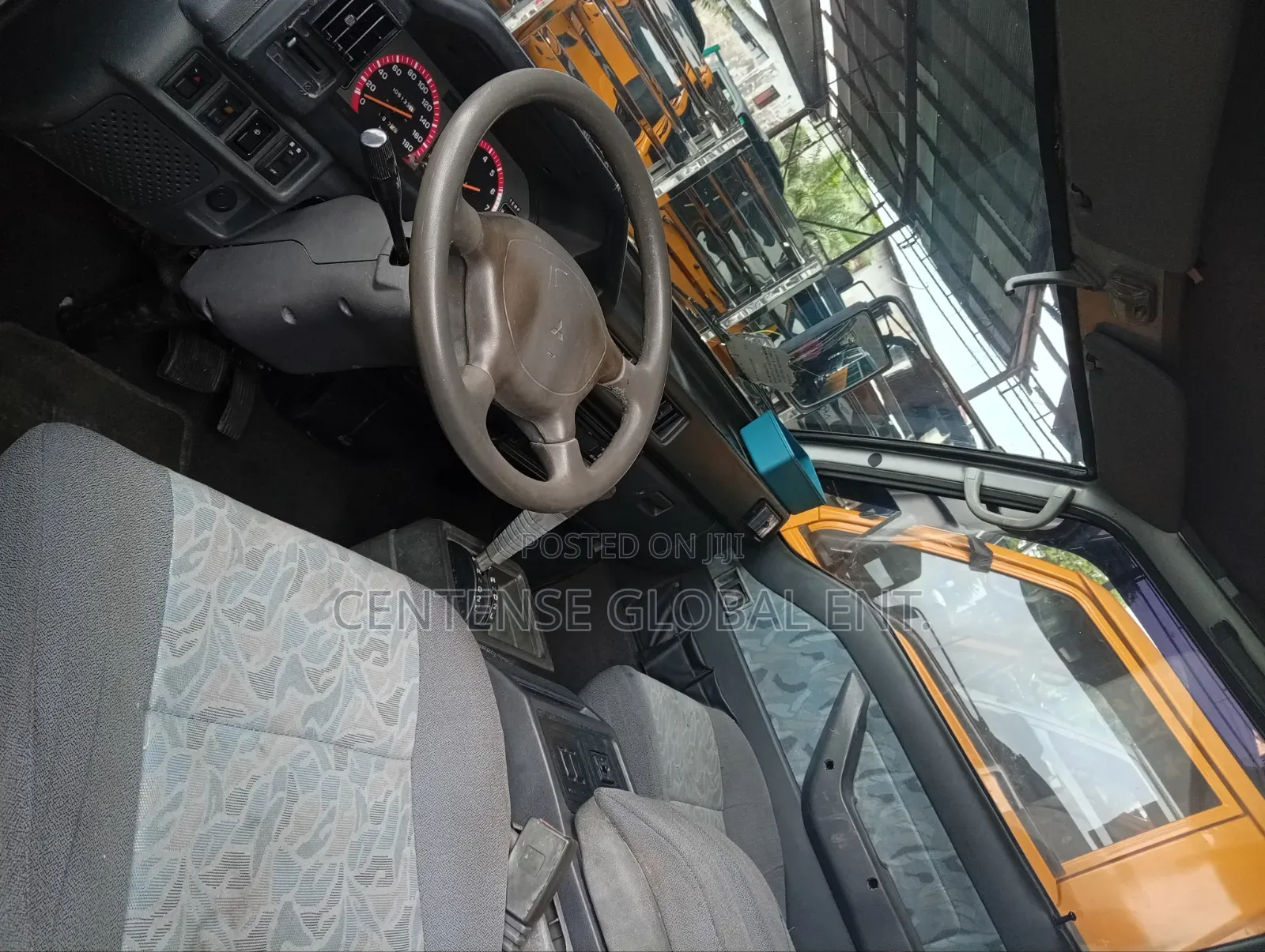 Mitsubishi L300 2004 Silver