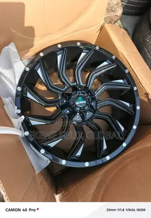20Inche Rim Off Road Toyota , Ford, Jeep