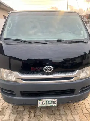Toyota Hiace Bus for Rent