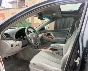 Toyota Camry XLE 4dr Sedan (2.4 4cyl 5A) 2008 Gray