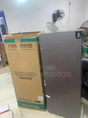 Hisense RS189DR Upright Freezer for Convenience Stores