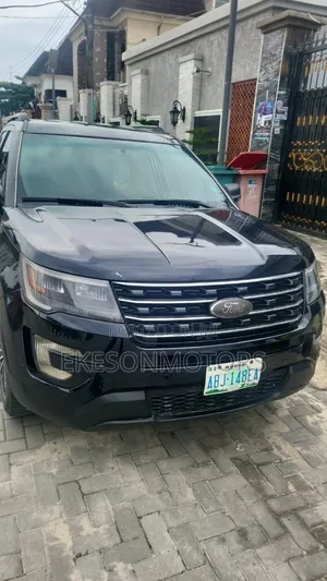 Ford Explorer Limited 4dr 4x4 (3.5L 6cyl 6A) 2012 Black
