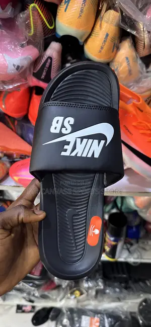 Nike Benassi Slide