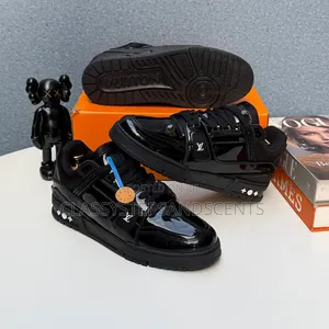 Original Louis Vuitton Luxury Sneakers