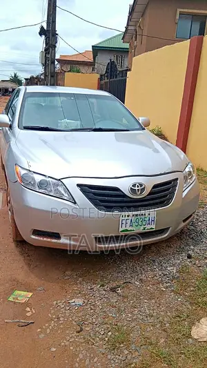 Toyota Camry LE 4dr Sedan (2.4L 4cyl 5A) 2009 Silver