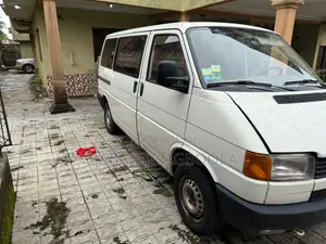 Volkswagen Transporter 2013 White