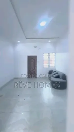 2bdrm Block of Flats in Pedro for rent