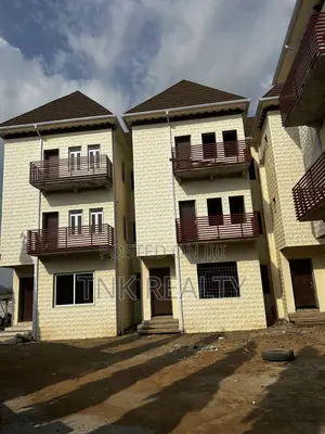 Furnished 4bdrm Townhouse/Terrace in Mabushi for sale
