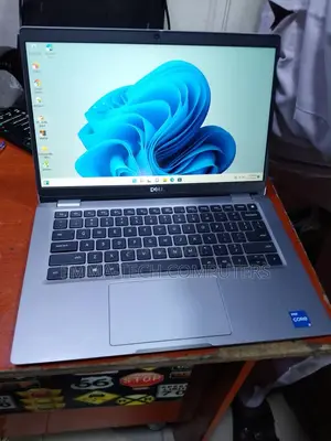 Laptop Dell Latitude 5320 8GB Intel Core i5 SSD 256GB