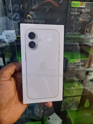 New Apple iPhone 17 256 GB White