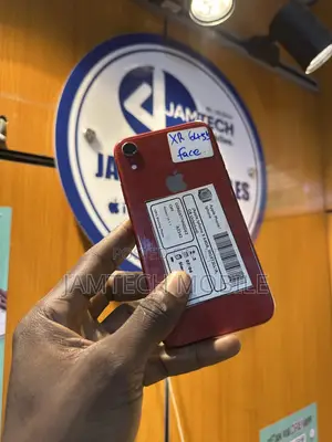Apple iPhone XR 64 GB Red