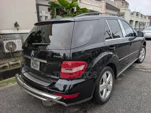 Mercedes-Benz M Class 2011 Black