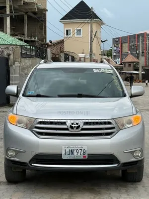Toyota Highlander 2012 Silver